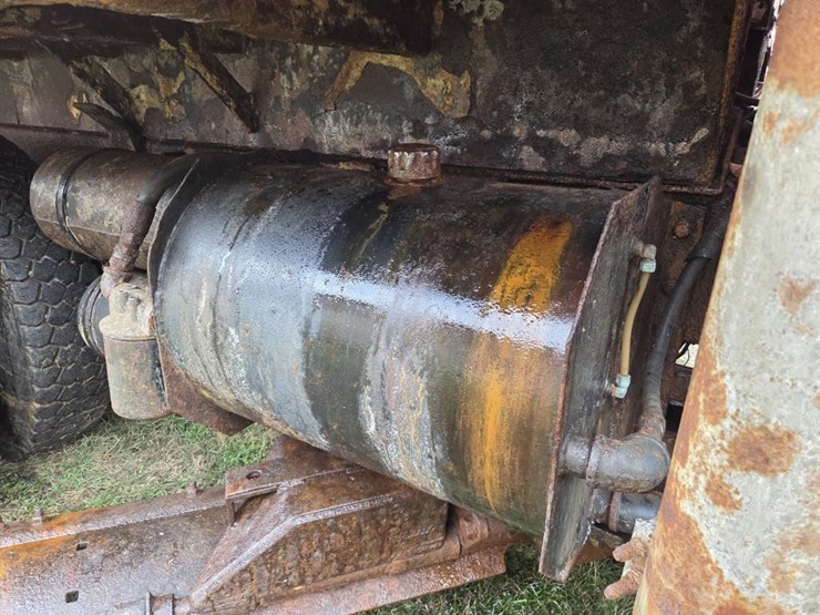 1989-mack-rd690s-image-41