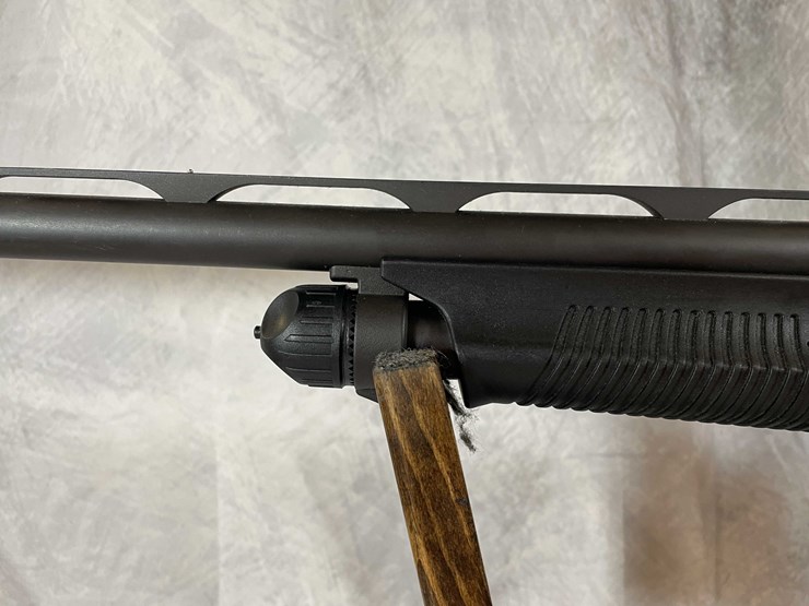 #2030-•-benelli-nova-12-ga.-pump-action-shotgun,-sn:-z185519-image-18