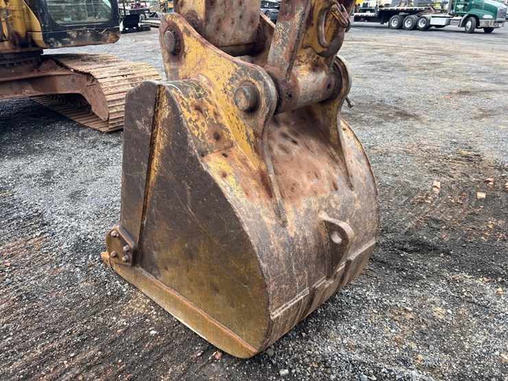 2000-caterpillar-320c-image-22