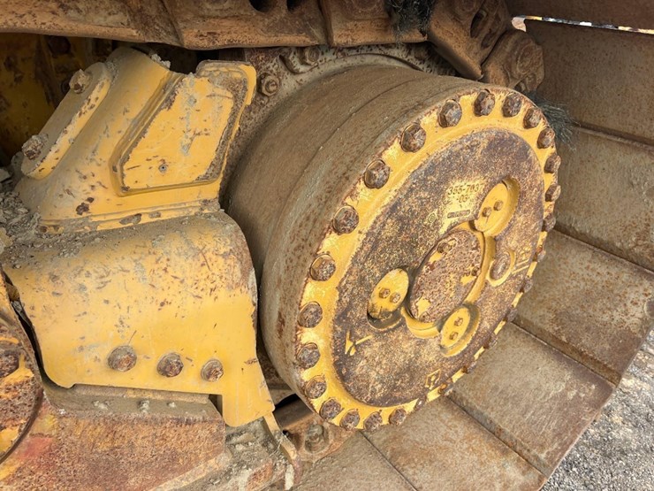 2015-caterpillar-d7e-lgp-image-13