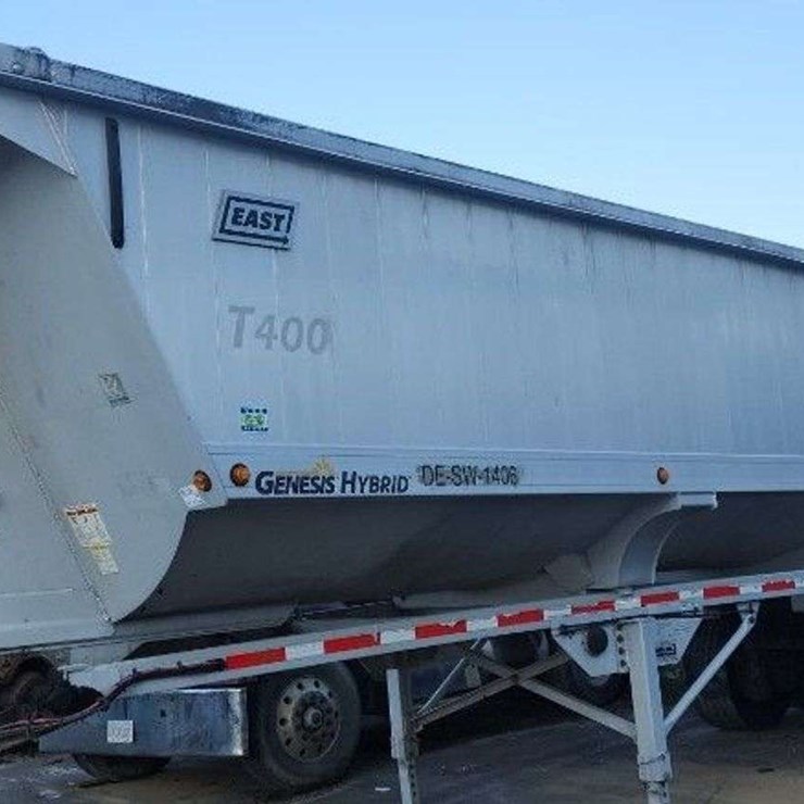 2012 East Trailer Tri-Axle