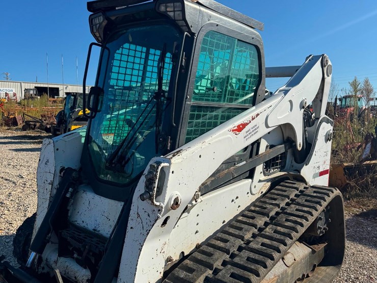 2017-bobcat-t770-image-4