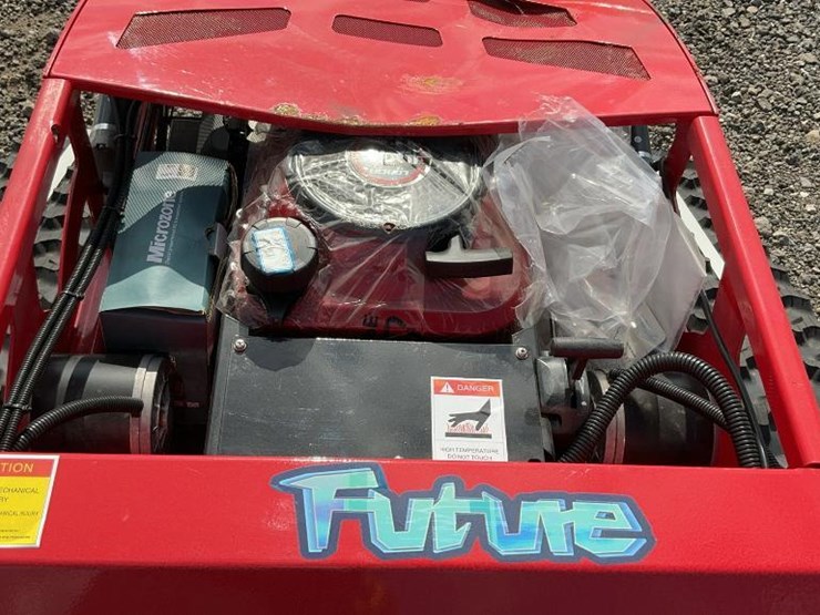 #1275-•-unused-future-ft750-lawn-mower-image-16