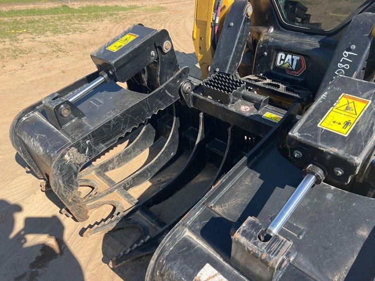 2024-caterpillar-255-skid-steer-image-10