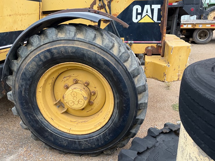 caterpillar-th63-image-28