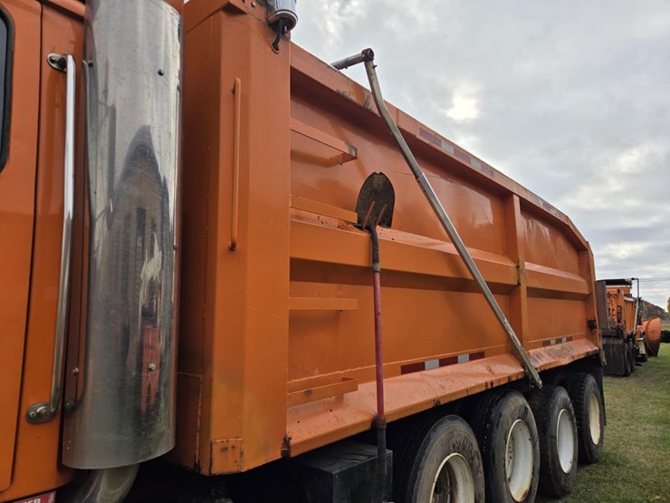 #2291-•-2003-western-star-quad-axle-dump-truck-image-30