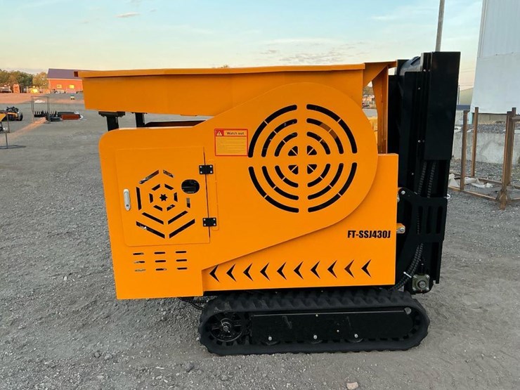 #1225-•-unused-future-ft-ssj430-tracked-crusher-image-6