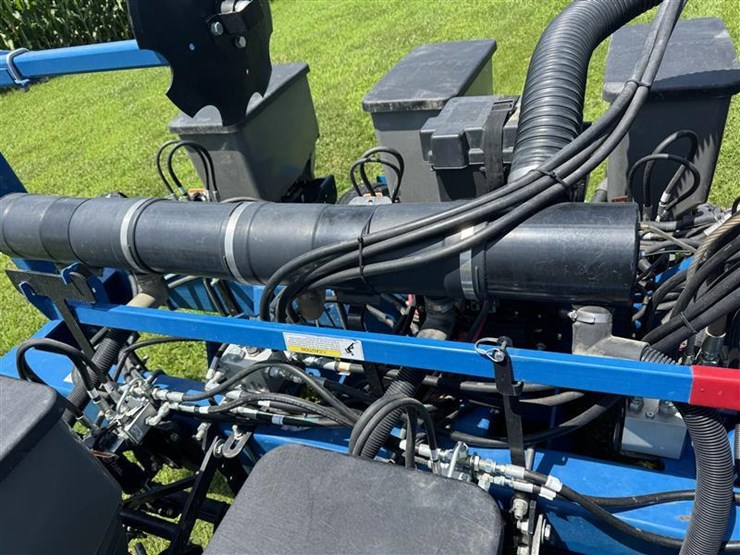 2020-kinze-3505-image-30