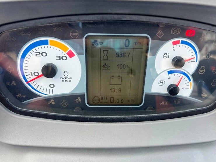 2020-new-holland-workmaster-105-image-13