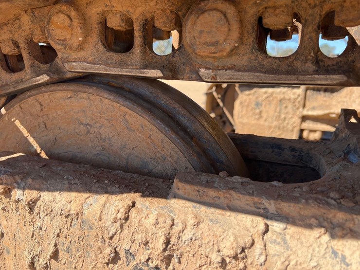 2022-caterpillar-315-gc-image-12