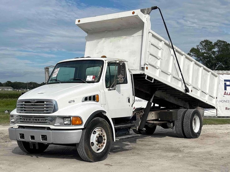 2007-sterling-acterra-image-1