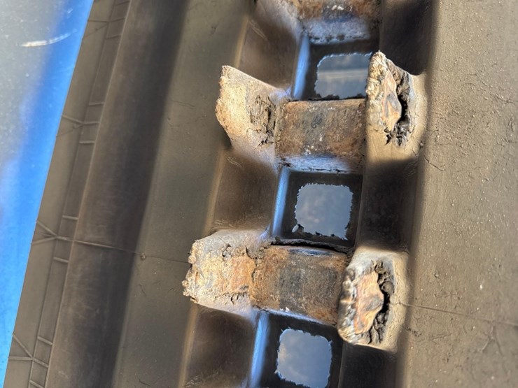 2022-takeuchi-tl12r2-image-17