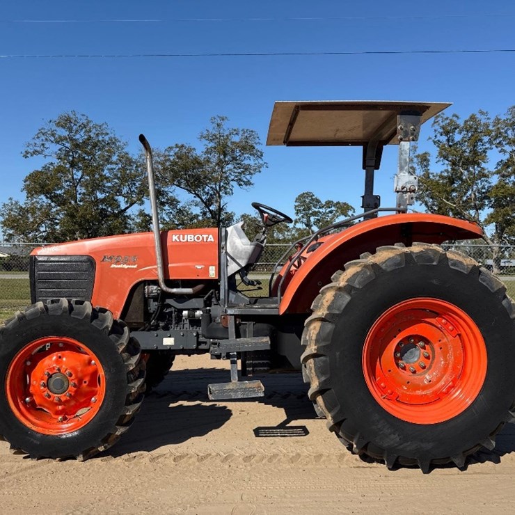 KUBOTA M955 DUAL SPEED TRACTOR