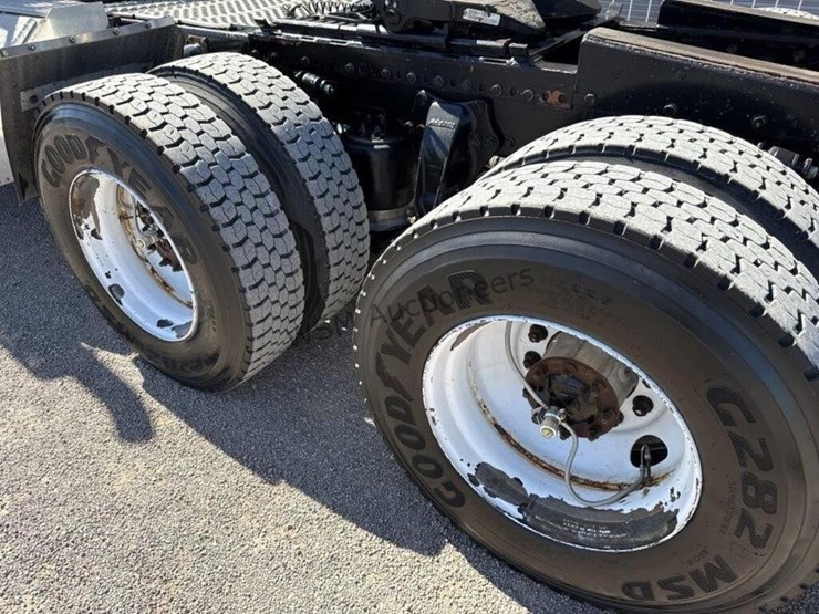 2013-western-star-4900-image-8