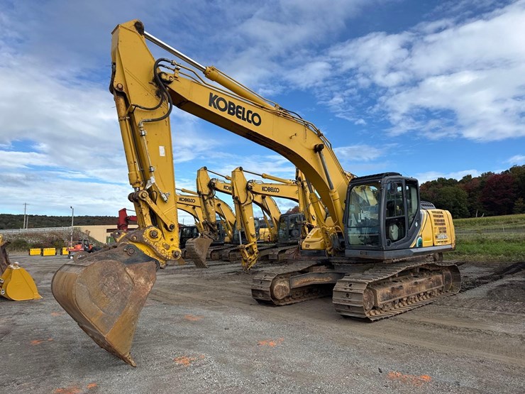 2016-kobelco-sk260-image-1