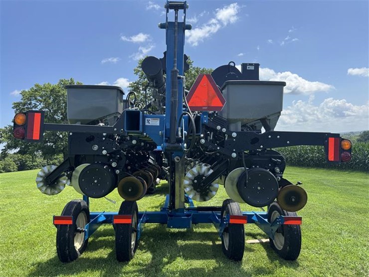 2020-kinze-3505-image-6