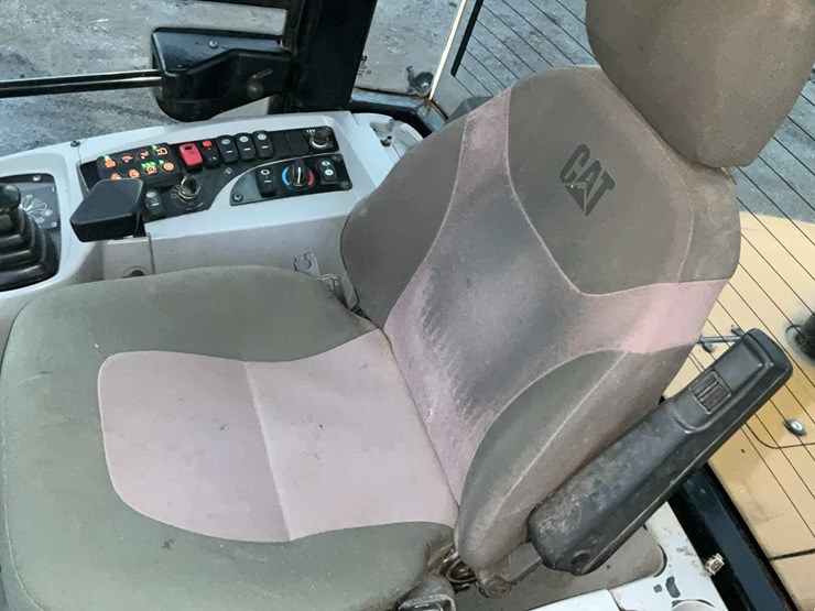 2014-caterpillar-914k-image-23