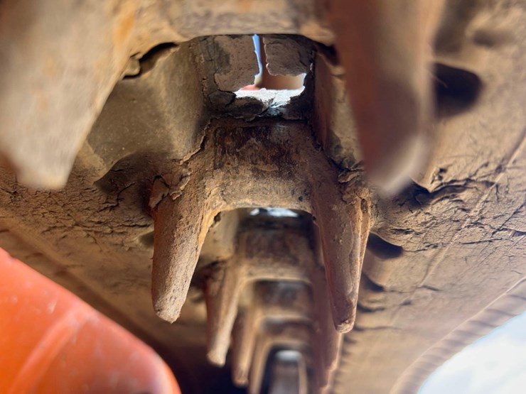 2019-gehl-rt105-image-11