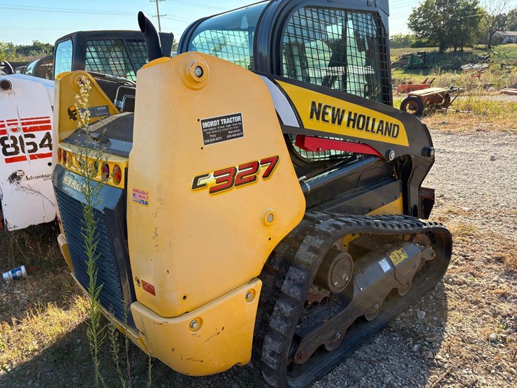 2022-new-holland-c327-image-10