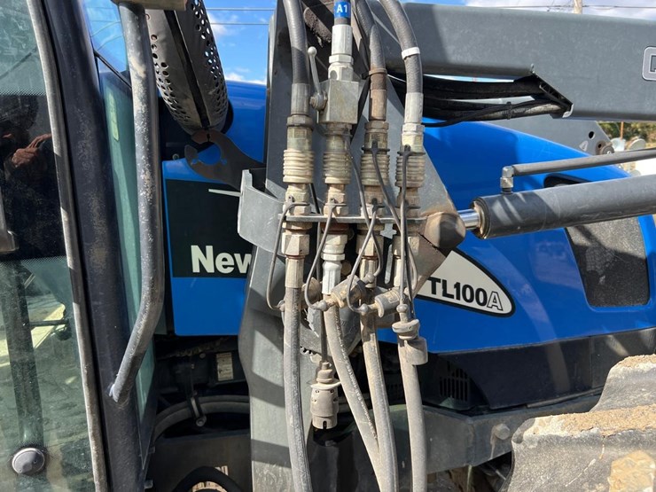 new-holland-tl100a-image-18