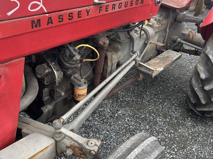 massey-ferguson-135-image-2