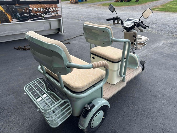 unused-irgc40-battery-powered-mini-golf-cart-image-4