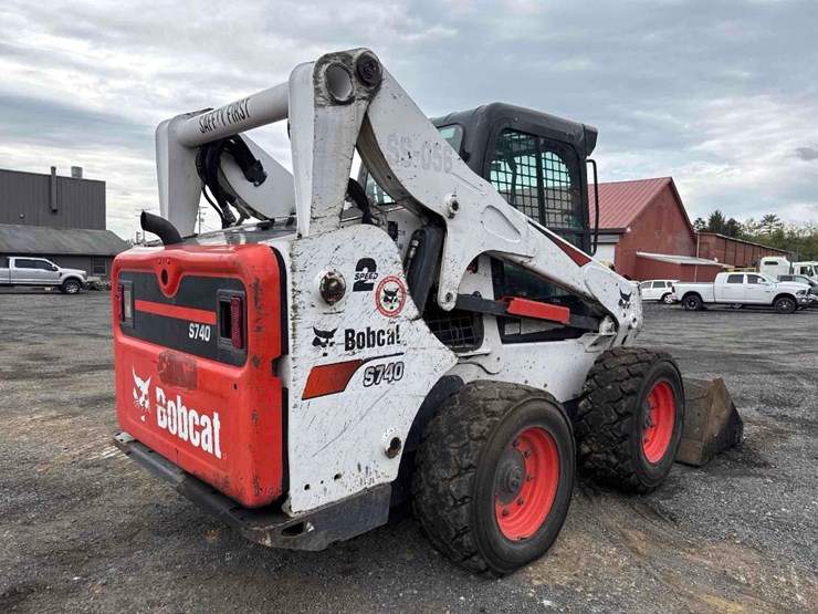2021-bobcat-s740-image-6