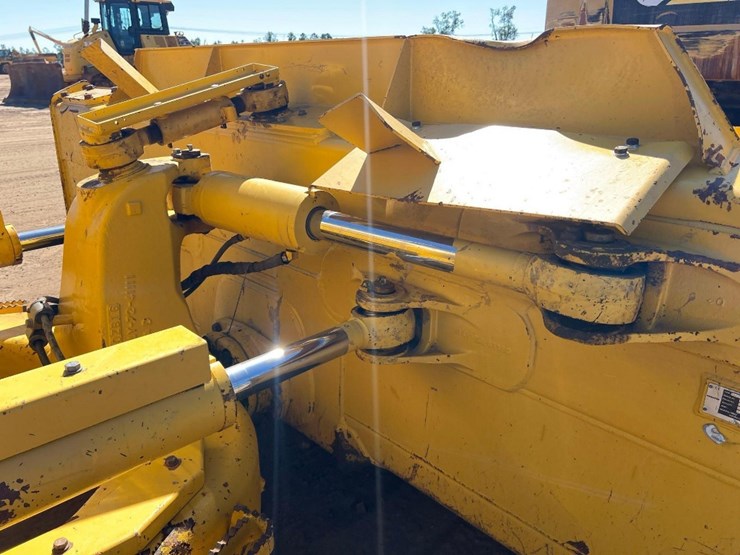 2021-komatsu-d71px-24-image-21