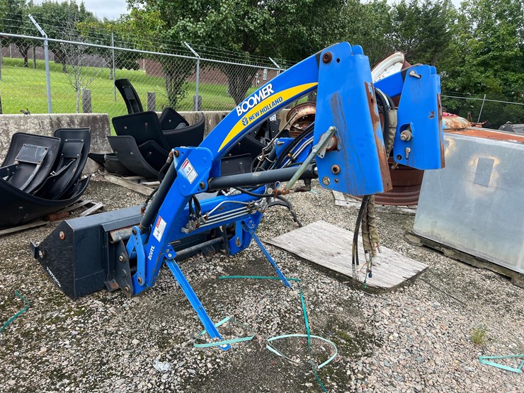 2012-new-holland-boomer-3045-image-23