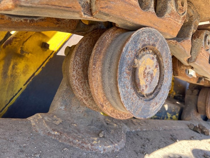 2021-komatsu-d71px-24-image-12