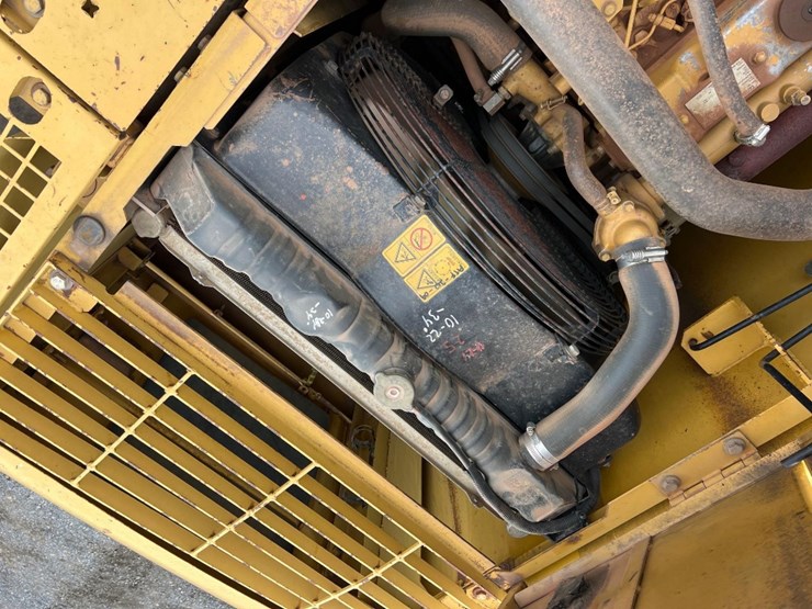 2000-caterpillar-320c-image-36