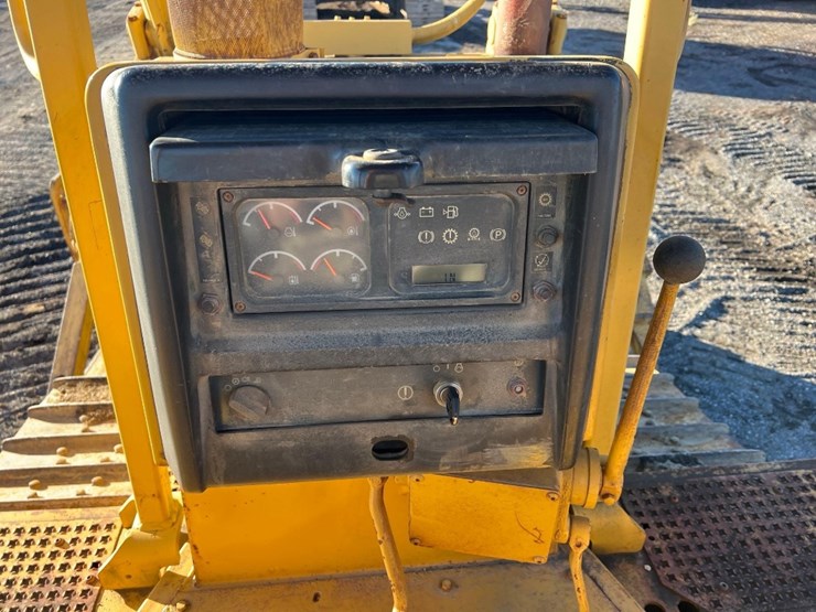 caterpillar-d6r-xl-image-29