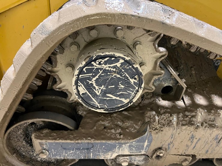 2023-deere-333g-image-19