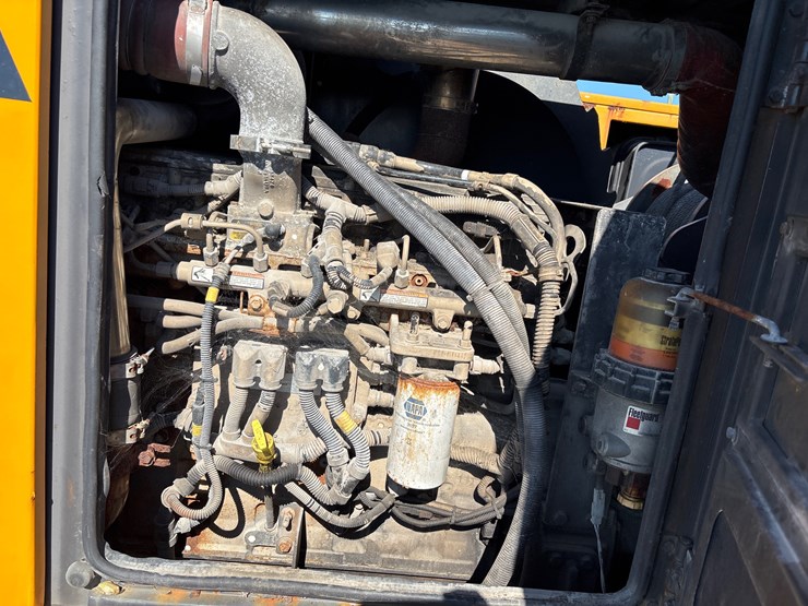 2012-sany-scc8100-image-24