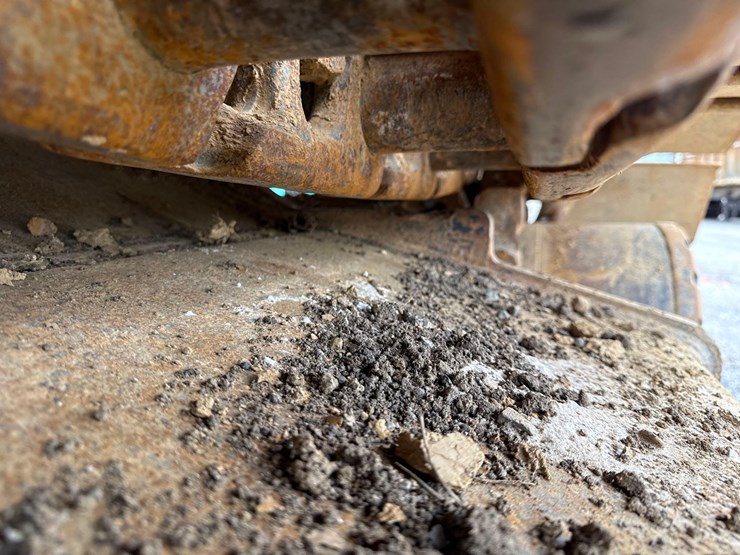 2015-kobelco-sk350-lc-9-image-13