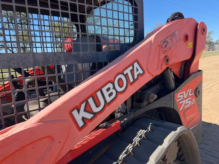 2017-kubota-svl75-2-image-21