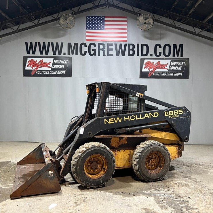 NEW HOLLAND LX885