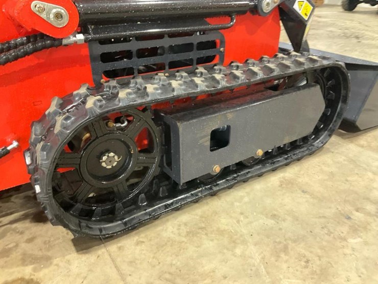 #1011-•-unused-ky380-mini-skid-steer-image-28