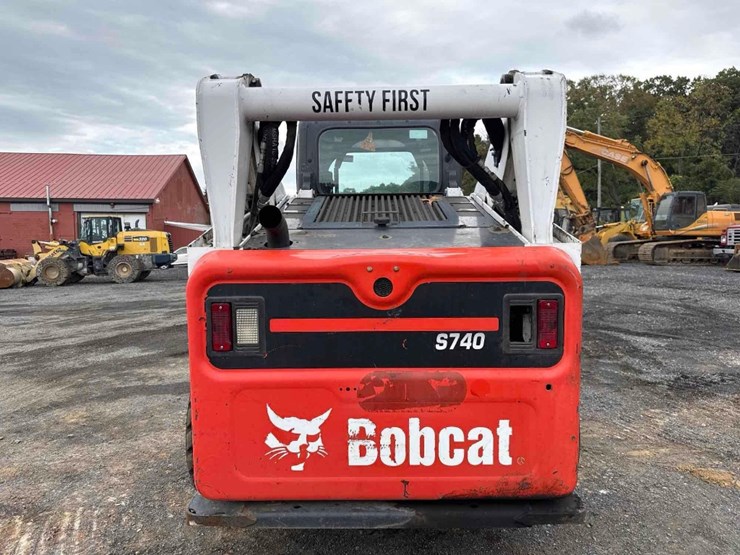 2021-bobcat-s740-image-7