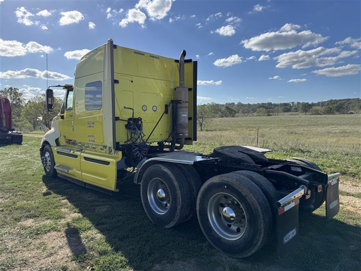 2012-international-prostar-image-8