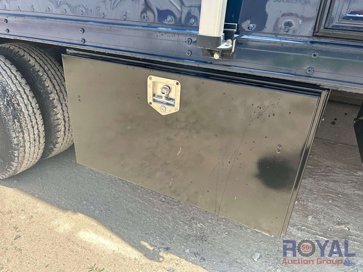 2007-ford-e450-image-32