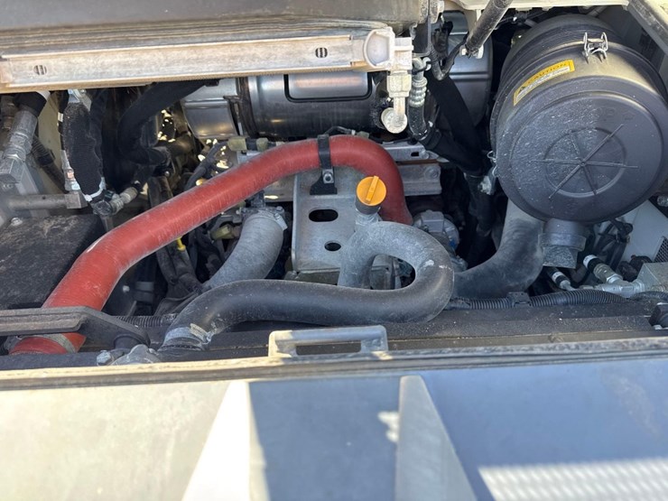 2022-takeuchi-tl12r2-image-13