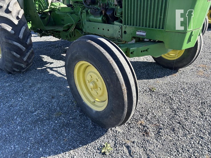 john-deere-2240-image-5