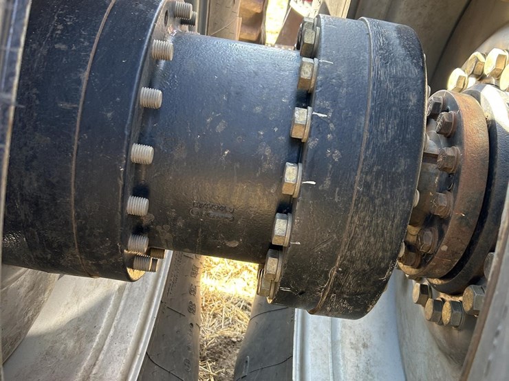 2011-case-ih-steiger-600-hd-image-35