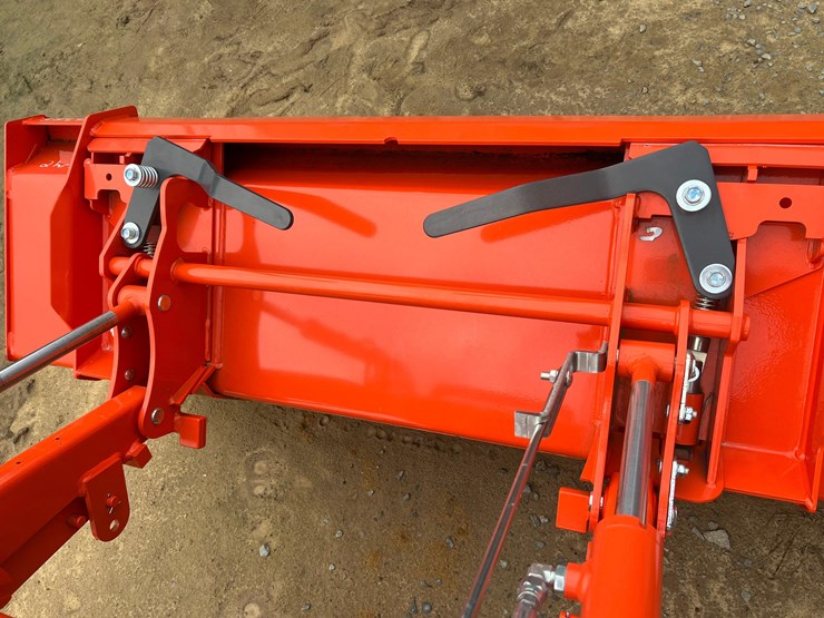 2023-kubota-lx2610suhsd-image-10