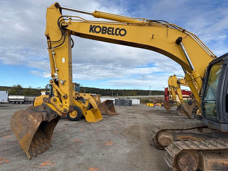 2016-kobelco-sk260-image-7