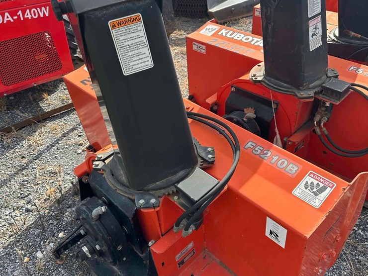 kubota-f5210a-pto-driven-snow-blower-image-3