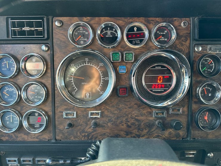 1998-kenworth-w900-image-16