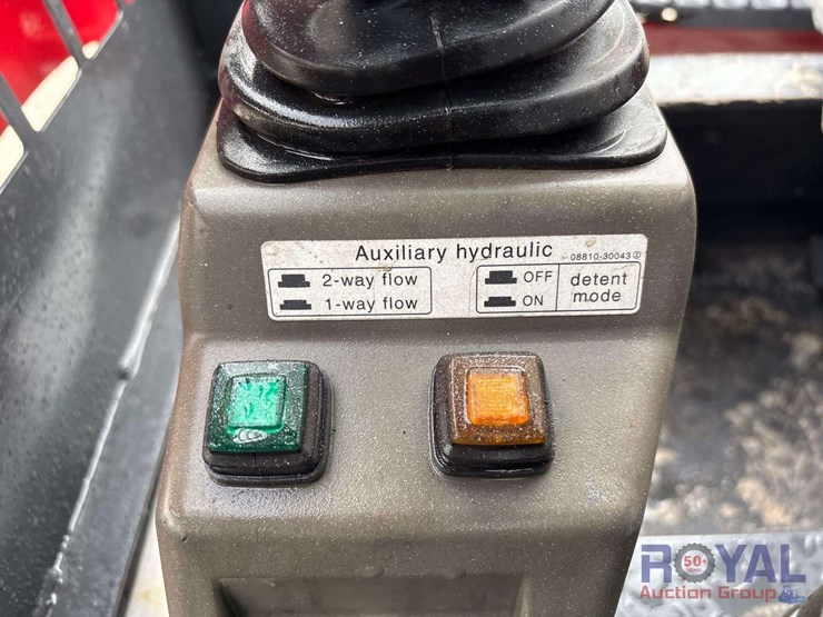 2016-takeuchi-tl8r2-image-21