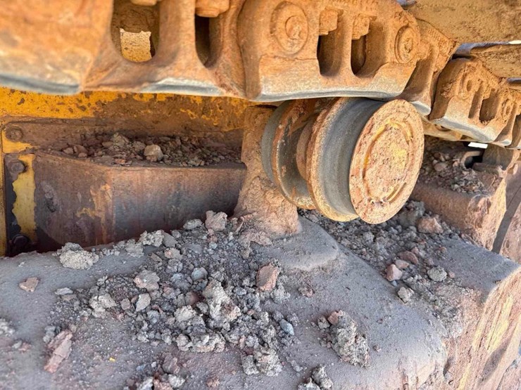 komatsu-d51pxi-24-image-11